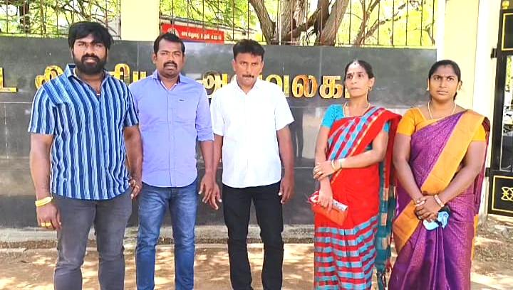ஏரல் பேரூராட்சி தலைவருக்கு எதிராக நம்பிக்கை இல்லா தீர்மானம் - உறுப்பினர்கள் மாவட்ட ஆட்சியரிடம் மனு.!