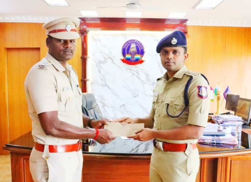 சாதிசான்றிதழ் இல்லாததால் பள்ளிக்கு செல்லாமல் இடை நின்ற 6 குழந்தைகளை மீட்டு மீண்டும் பள்ளியில் சேர்க்க உதவிய சார்பு ஆய்வாளருக்கு தூத்துக்குடி எஸ்பி பாராட்டு 