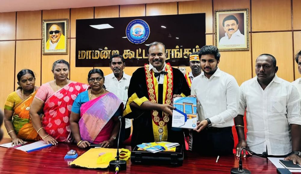 தூத்துக்குடி மாநகர மக்களுக்கு இவ்வளவு புதிய திட்டங்களா.?.  மாநகராட்சி பட்ஜெட்டில் அறிவித்தார் மேயர் ஜெகன் பெரியசாமி.!.