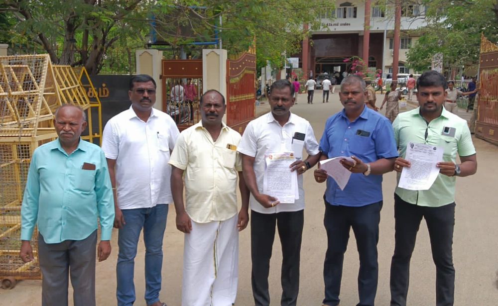 குமாரகிரி ஊராட்சியை தூத்துக்குடி மாநகராட்சியுடன் இணைப்பதற்கு பொதுமக்கள், வியாபாரிகள் சங்கம் எதிர்ப்பு - கலெக்டரிடம் மனு.!.