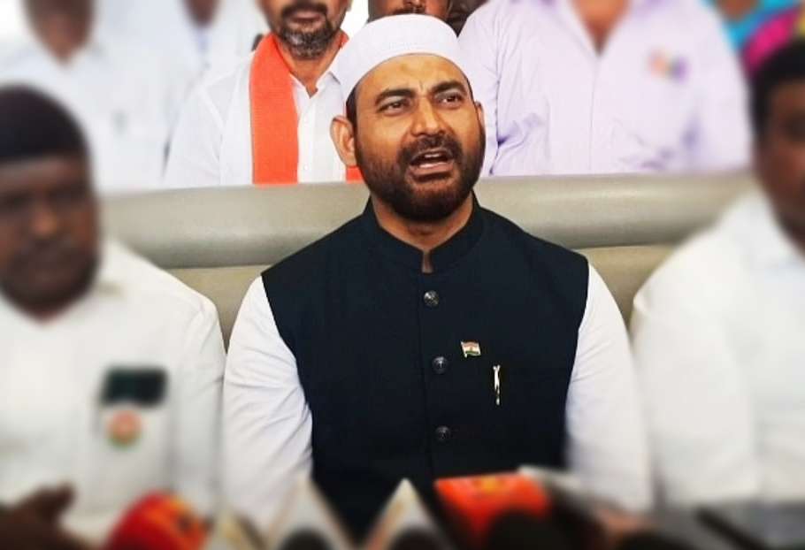 தமிழகத்தில் ஒரு குடும்ப ஆட்சி, சா்வாதிகாரப் போக்கில் தொண்டா்களை அடிமைகளாகப் பயன்படுத்துகிறது -பாஜக சிறுபான்மைப் பிரிவு தேசிய செயலா் வேலூா் இப்ராஹிம் பேட்டி
