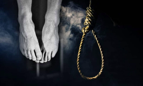 தூத்துக்குடியில் உப்பள பெண் தொழிலாளி தற்கொலை