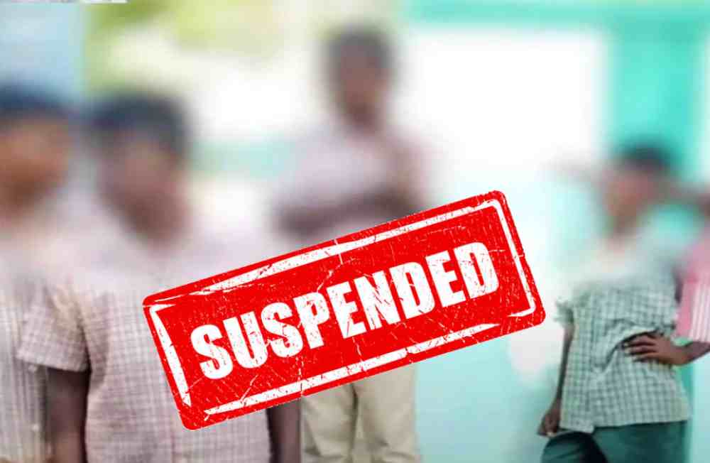 "ஒரு ஆசிரியராக என்னுடைய கடமையைதான் செய்தேன்" - மாணவர்களை கண்டித்த பள்ளி ஆசிரியர் சஸ்பென்ட்.!.